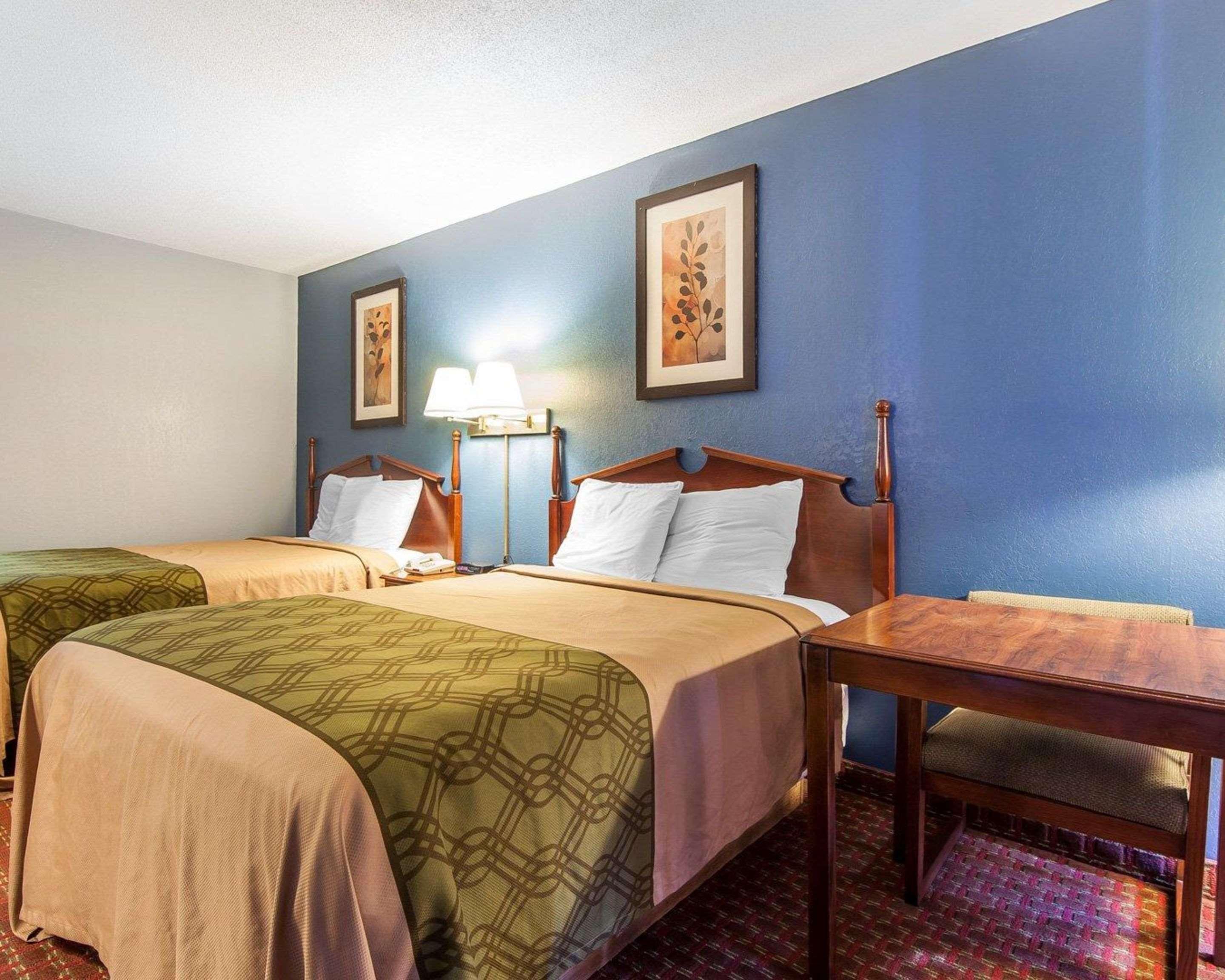 Econo Lodge Cleveland Exterior photo