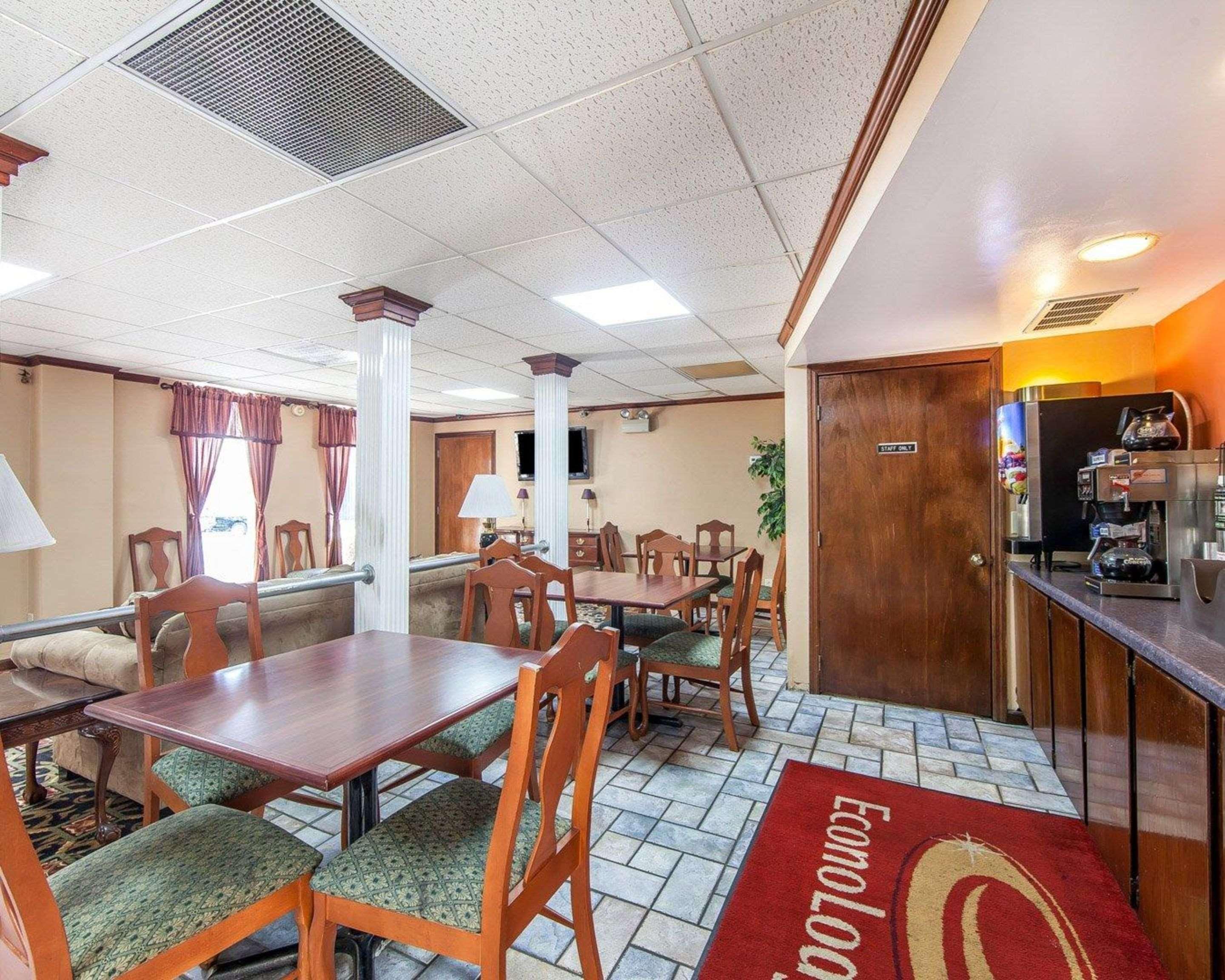 Econo Lodge Cleveland Exterior photo